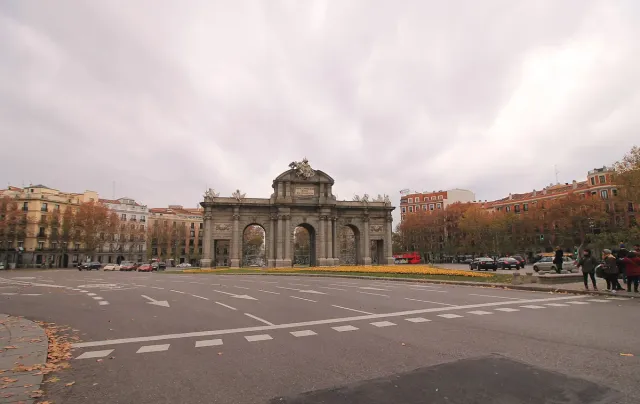 A round traffic square with a five arched neoclassical gate at its centre